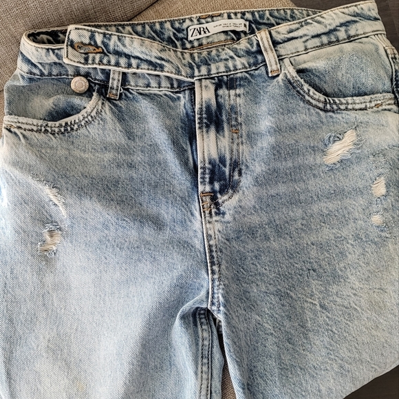 Zara Mid-Rise Jeans - Picture 4 of 5